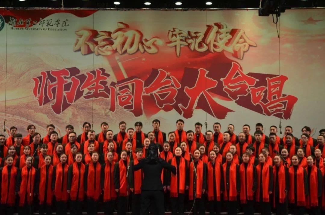 逃离整洁的杂物间